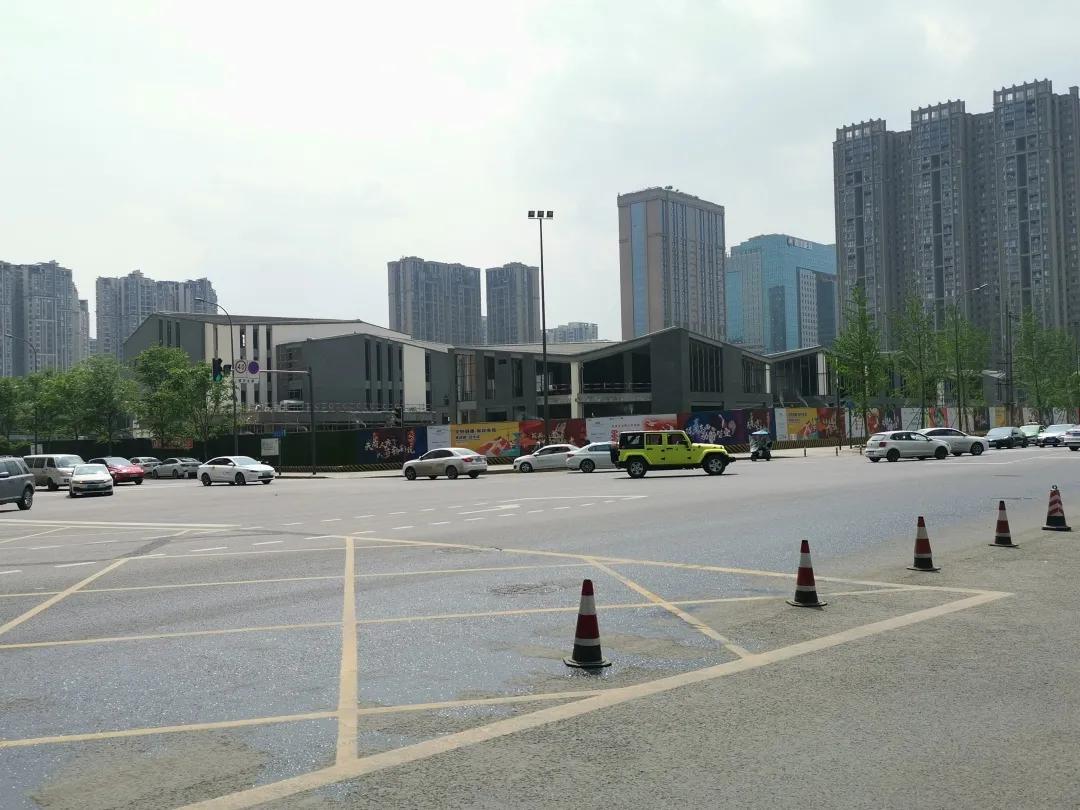 天府一街新晋“一哥”,不完美的“刚需”