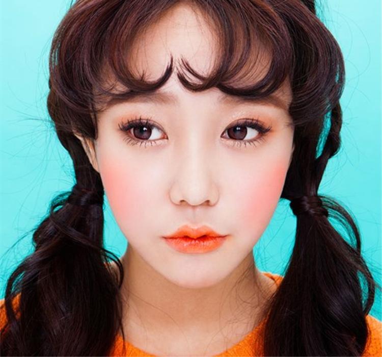 化妆初学口红推荐哪个,初学化妆用什么颜色的口红