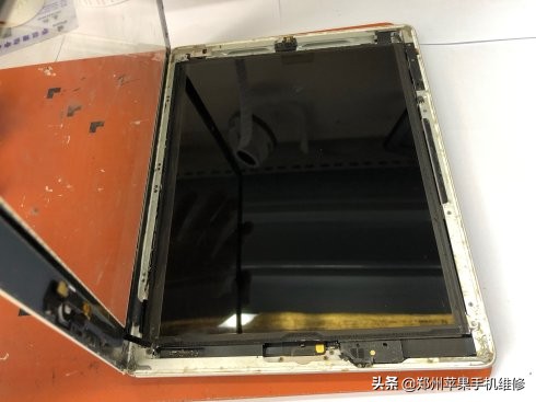 ipad4黑屏无法开机是什么情况,ipad4换屏后不开机怎么回事