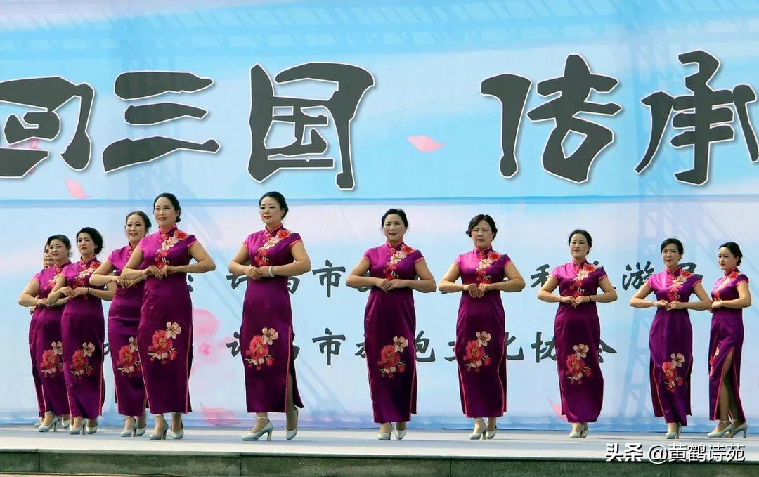 上联:百年存贮美,下联?「黄鹤诗苑」“旗袍”九青律诗同题48首