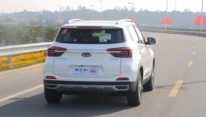 瑞虎5x1.5t测评,测评瑞虎5x20191.5t高能版