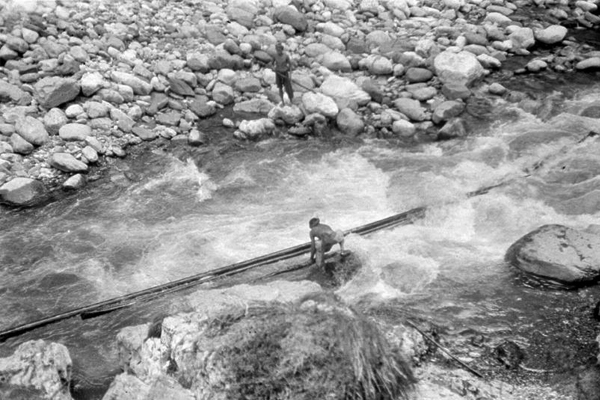 杜甫在登高中感叹离别漂泊,杜甫登高对偶诗句