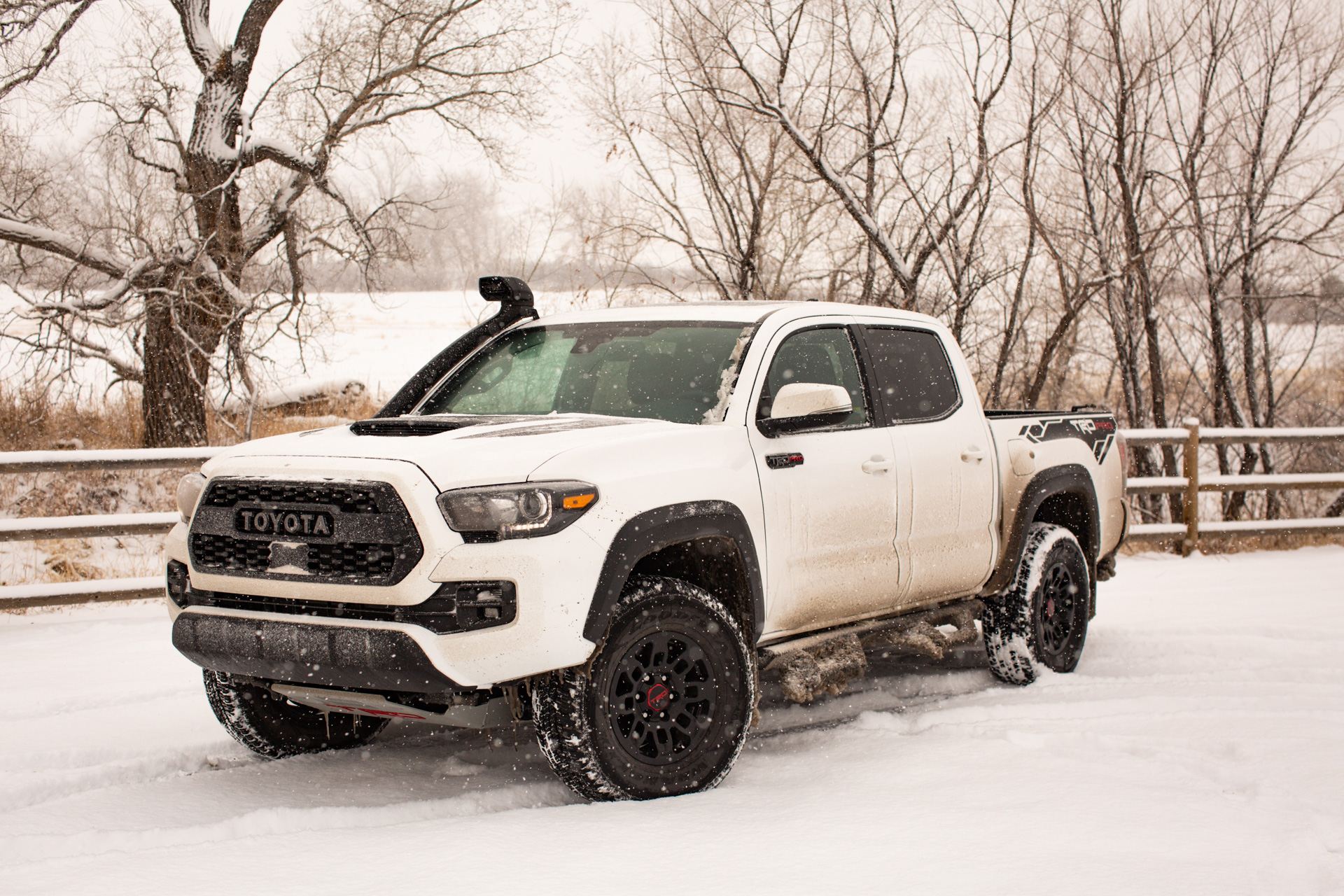 丰田最新款皮卡塔科马参数,丰田皮卡35万