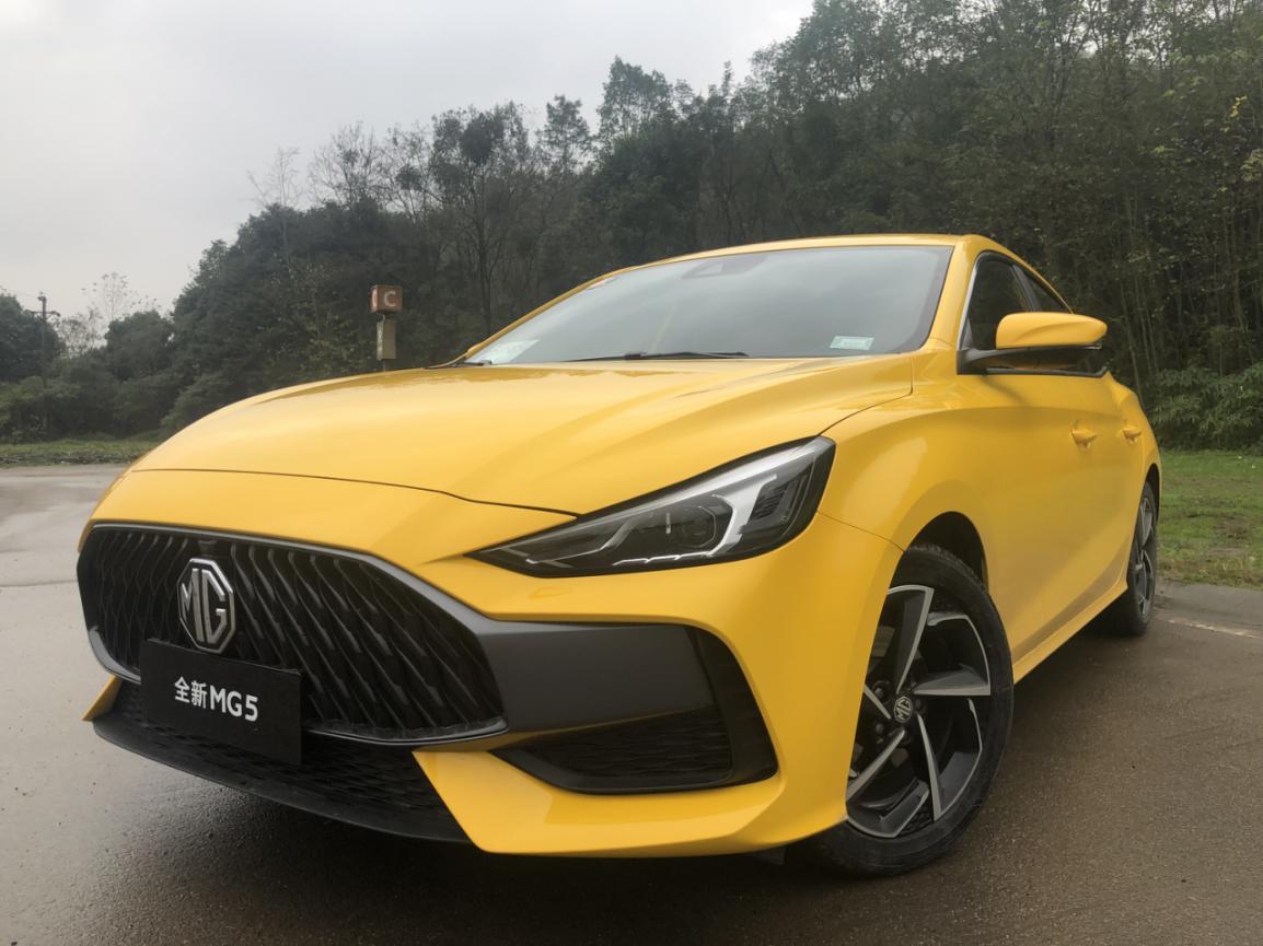 名爵五电子挡把爬坡怎么使用,名爵5亮点