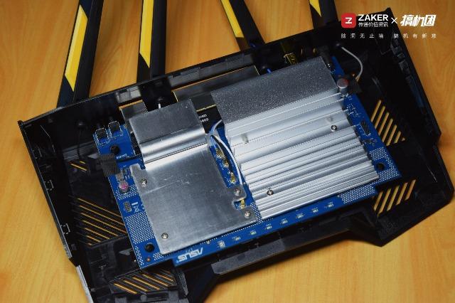 鍗庣鍙戝竷鏂板搧wifi6璺敱tuf-ax3000,鍗庣ax3000wi-fi6鏃犵嚎璺敱璇勬祴