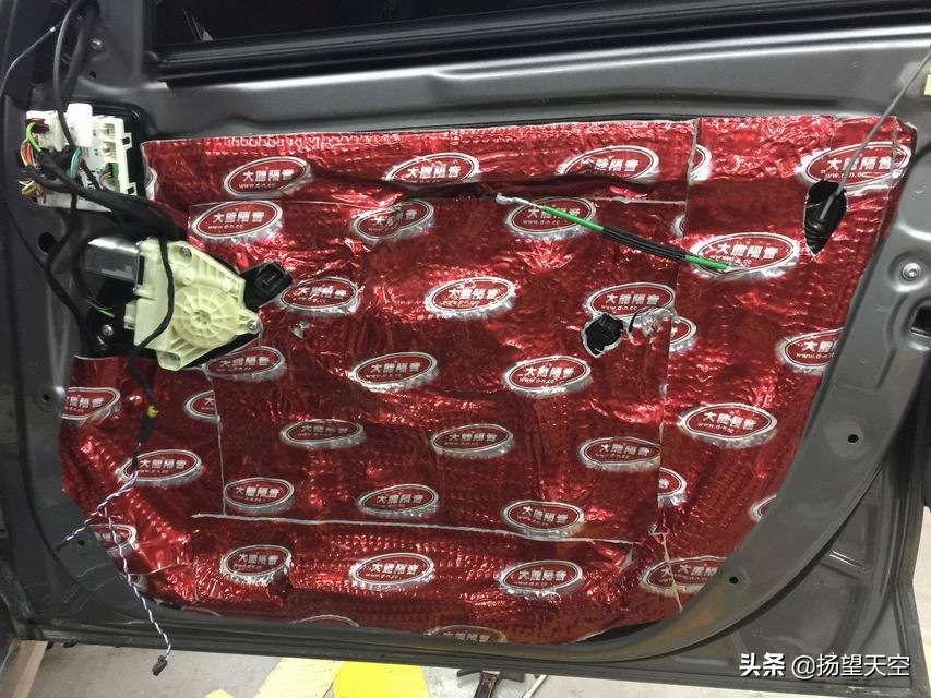 奔驰c隔音怎么样,奔驰glc300的隔音效果