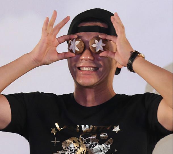 胡歌和刘涛谁的脸更好看,刘涛胡歌牙