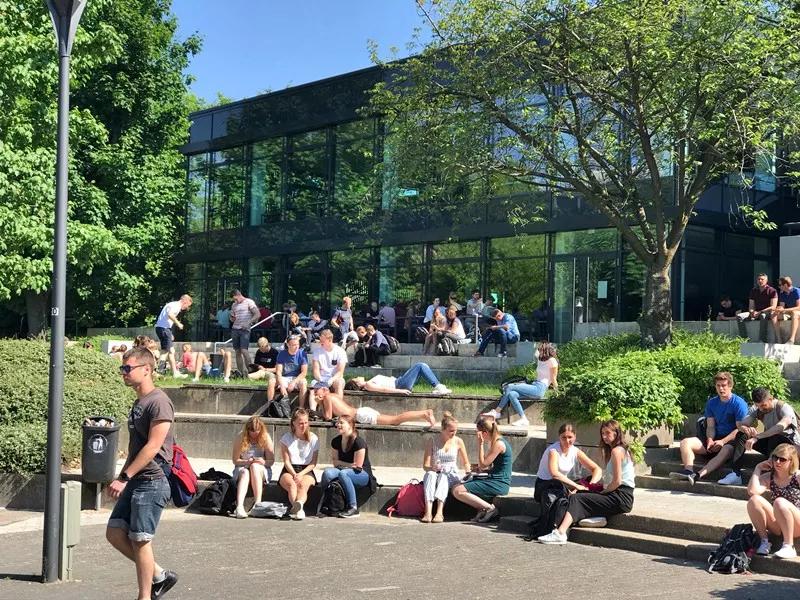 德国平民日常生活费用,在德国生活一个年要多少钱