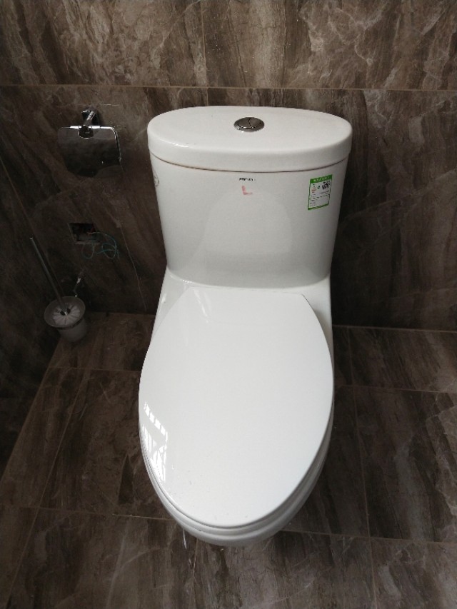 法恩莎卫浴安装费用,法恩莎卫浴和东鹏卫浴哪个更好