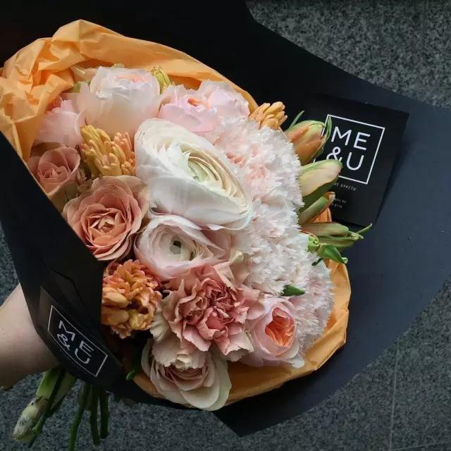 花束都做不好，你还怎么开花店