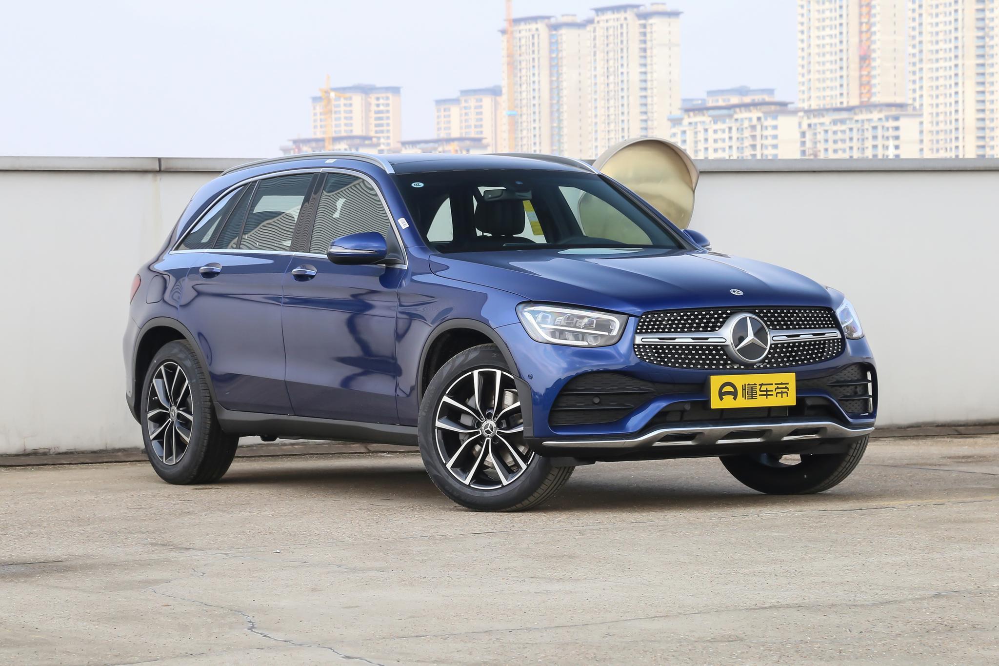 奔驰glc发动机黄灯亮了怎么消除,奔驰glc发动机无法启动