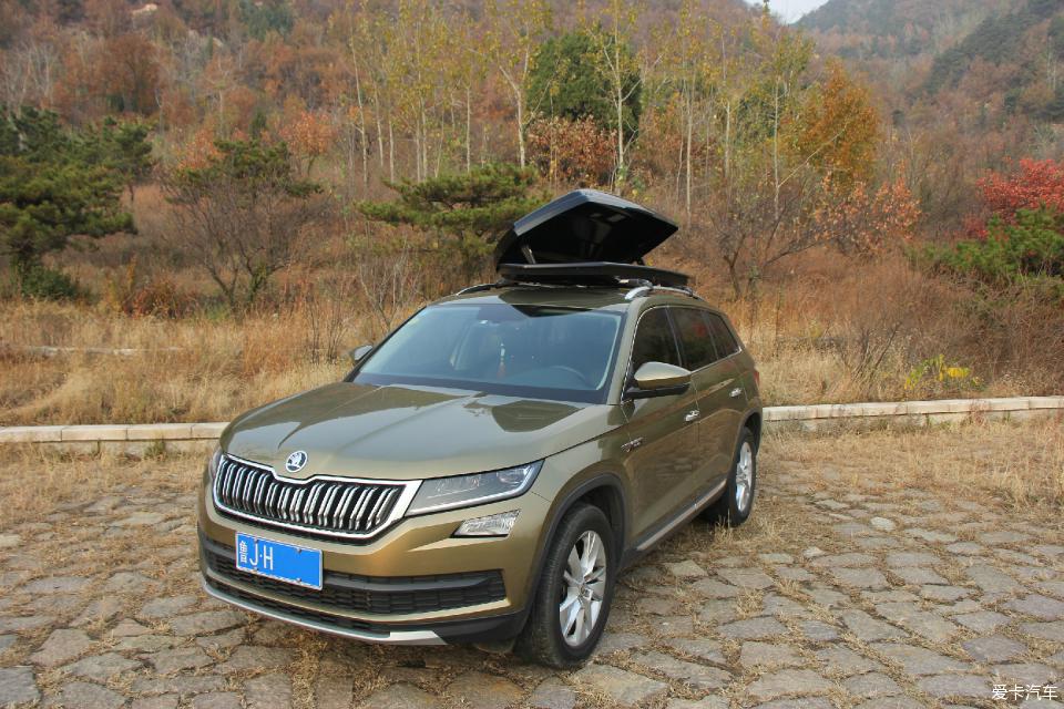 大熊的“书包”——THULE/拓乐灵动800车顶行李箱！