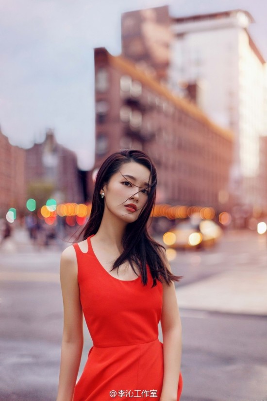 鏉庢瞾閲戣幉,鏉庢瞾鐨勮剼鏈夊鍑哄悕