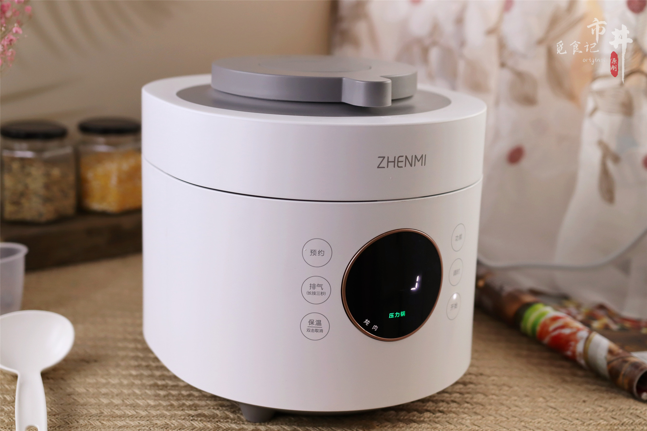 做牛肉炖土豆怎么个配料法,土豆炖牛肉是用牛腩还是牛肉