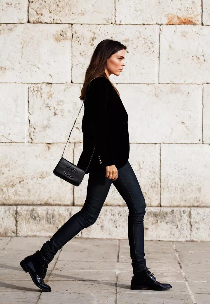 冬天脚怎么穿保暖又好看,今冬不流行露脚踝了露袜才更时髦