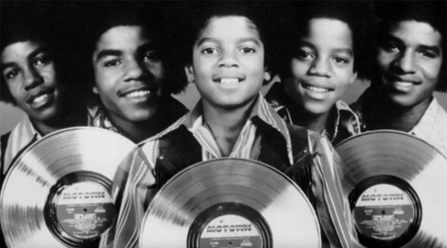 迈克尔杰克逊走在乡间,迈克尔杰克逊太空漫步者影片