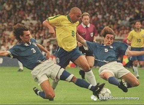 冲阵无双秦琼,罗纳尔多冲关视频