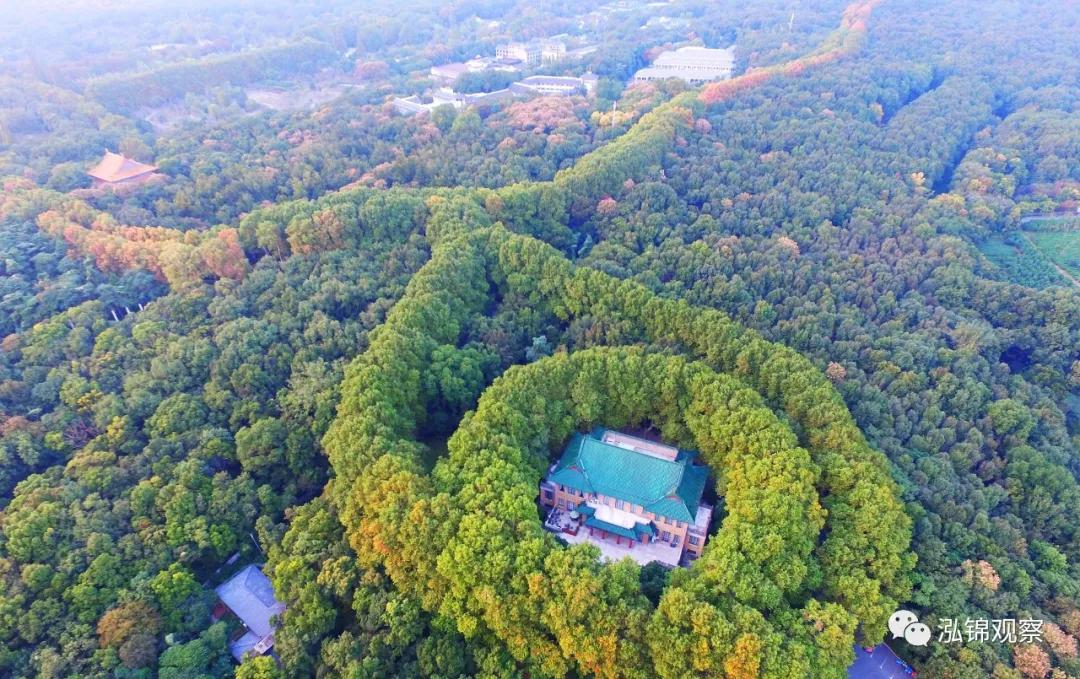 南京一座古老而又时尚的城市,南京一处低调的山