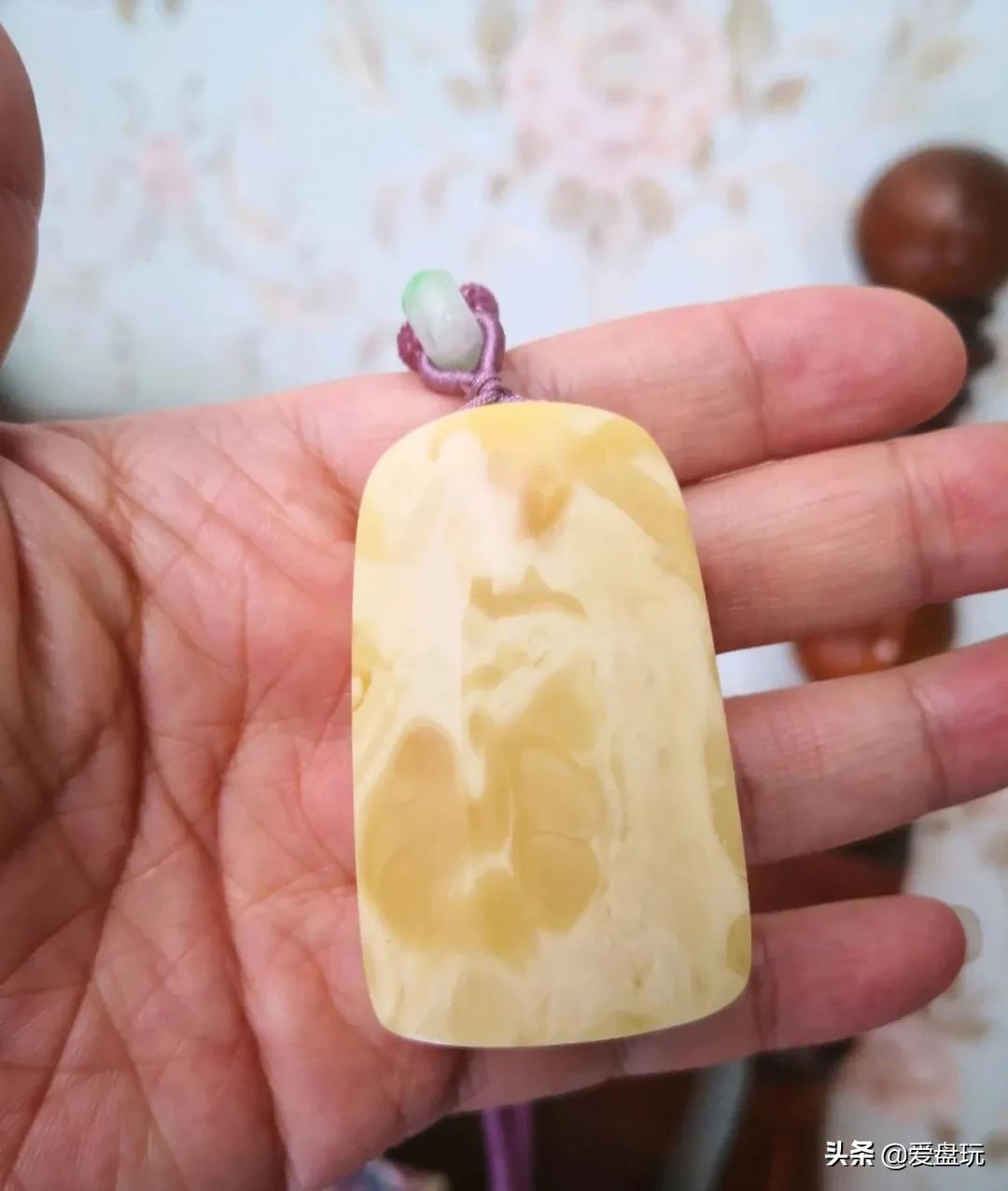 买蜜蜡避免踩哪些坑,蜜蜡买回来一段时间有坑