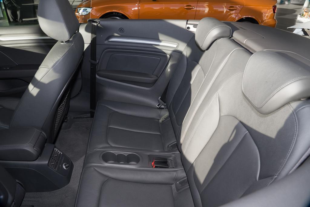 奥迪2019四座硬顶敞篷车,进口四座奥迪最新款