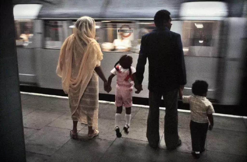 高圆圆产后首晒照身材恢复超好,高圆圆产后首次晒照