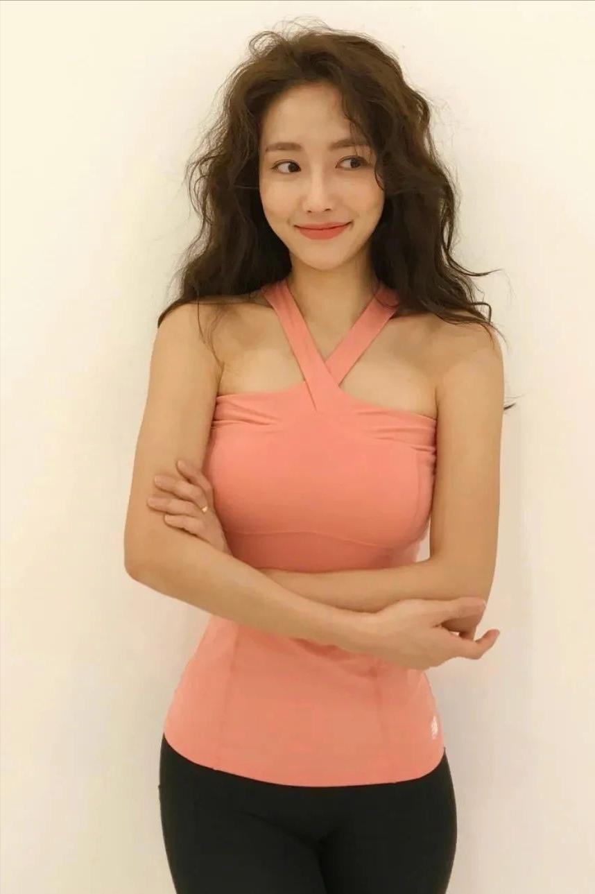 韩国健身美女姜贤京,韩国第一美女姜贤京