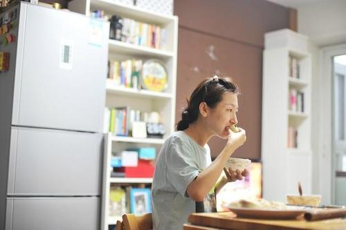 怀孕初期一顿不吃会不会影响宝宝,准妈妈孕期不能吃什么