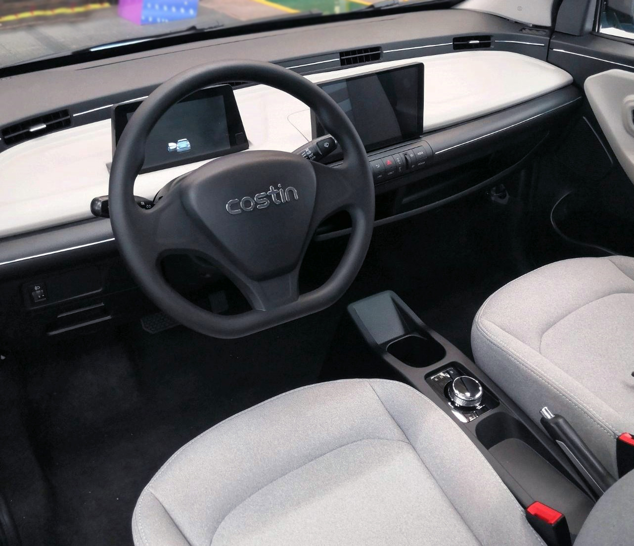 便宜的代步小车，三门四座，不用加油，续航200公里，实拍奇鲁EC1