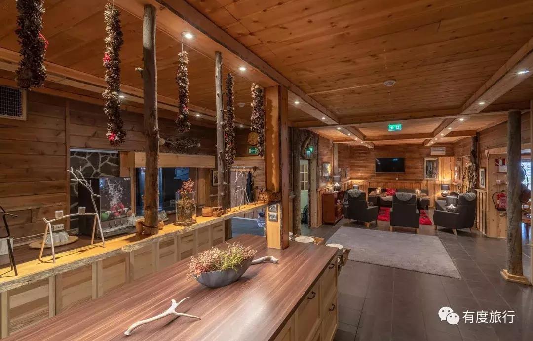 芬兰极光玻璃屋高清大图,芬兰玻璃屋极光横屏