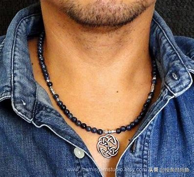 配饰饰品推荐,如何选择适合自己的配饰