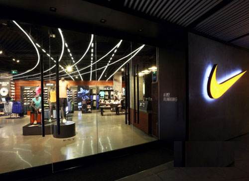 从1000美元到1600亿美元——耐克（NIKE）菲尔·奈特发家史（下）