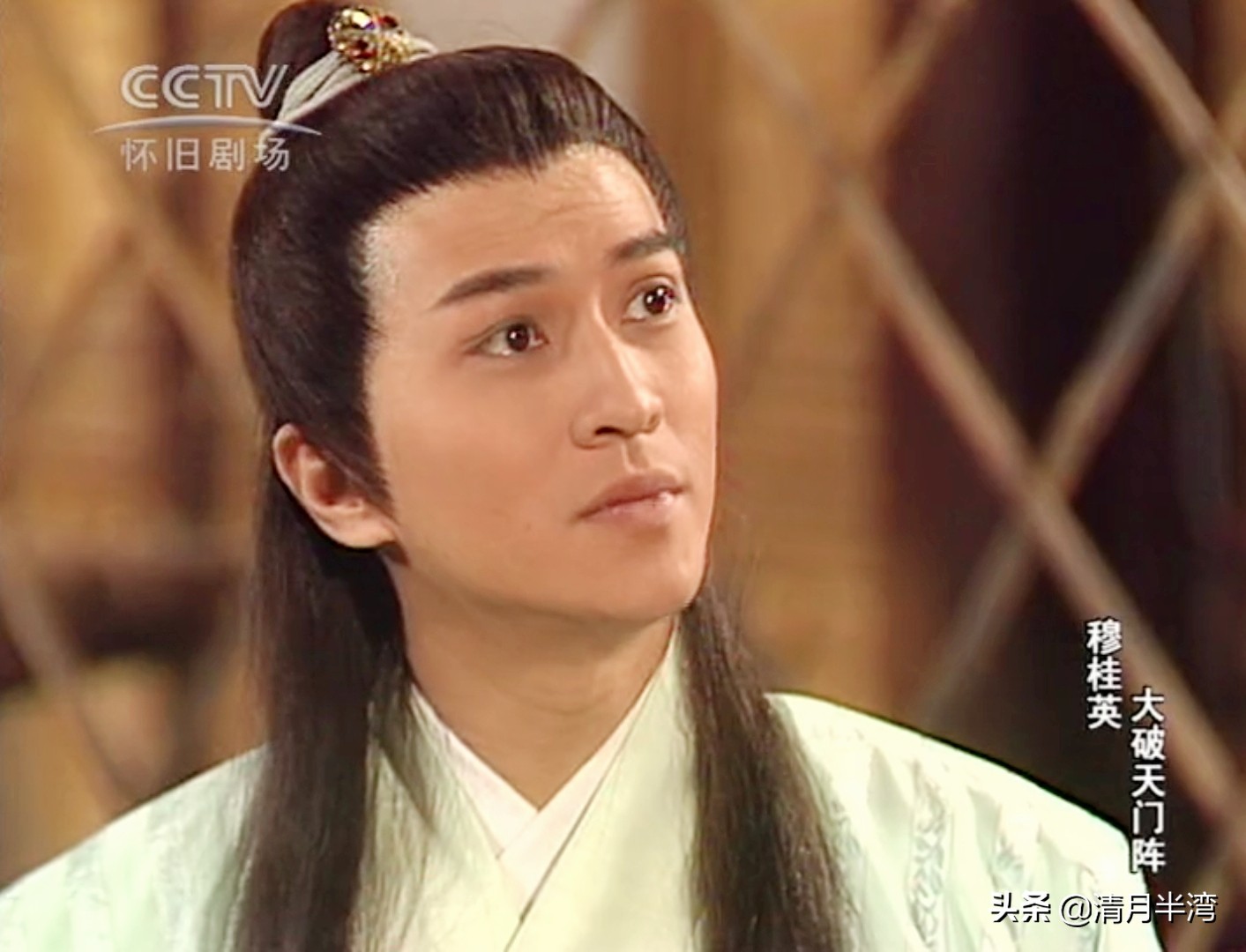 港剧老演员古装时候的颜值男神,港剧十大经典古装