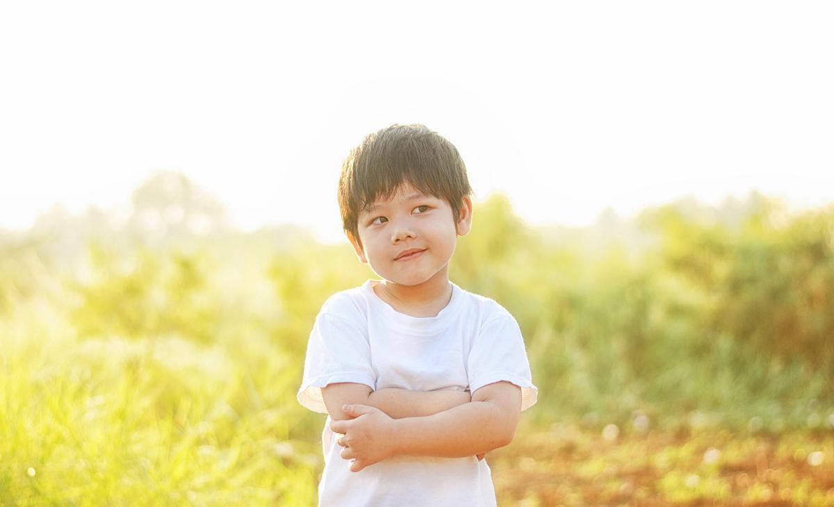 青春期孩子自卑解决方法,青春期孩子自卑怎么教育