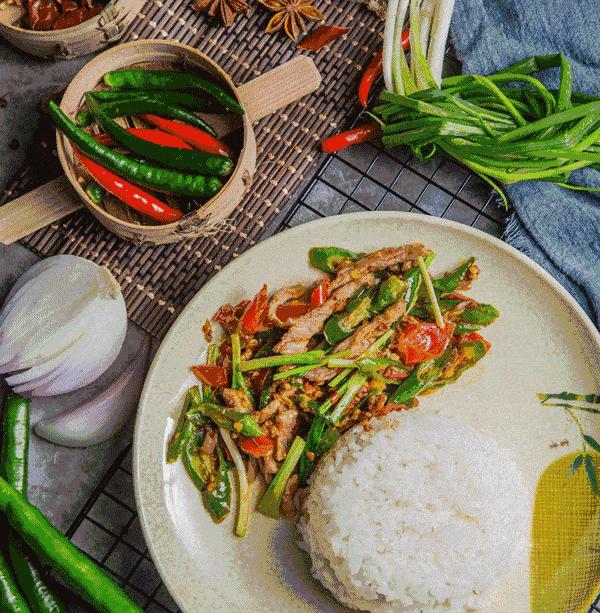 贵阳下班去哪里玩,贵阳住哪吃美食方便