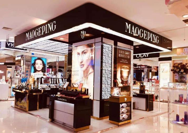 李佳琦没骗人！4万件粉底1晚卖断货，好用到连说8个omg