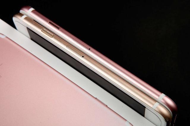 iphone7老机,十年前的iphone7