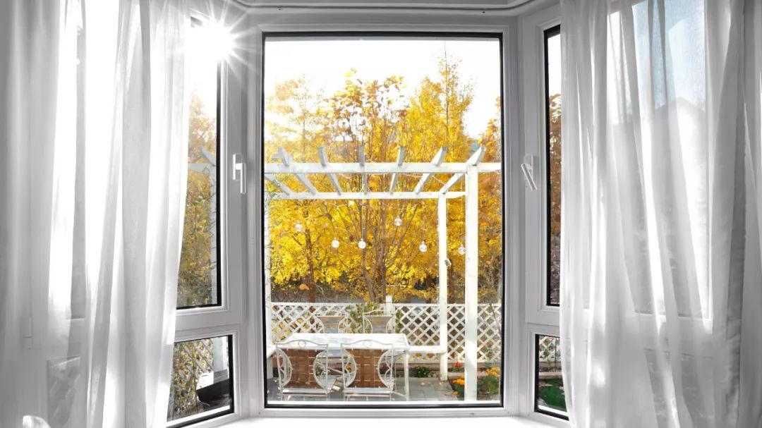 还买乌云壁纸呐?!他家藏着海外小众壁纸大全