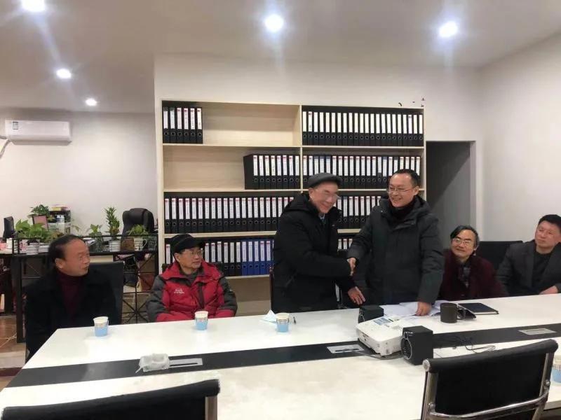 图腾电梯,电梯公司开门红