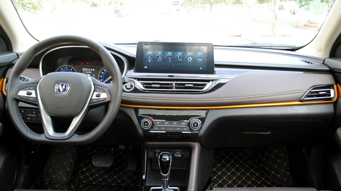 逸动跟帝豪性价比,长安逸动dt和帝豪哪个省油