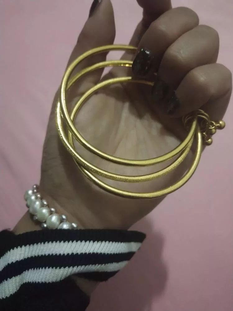 老凤祥周大福三生三世纯金手镯 (周大福与老凤祥金镯子哪个好)