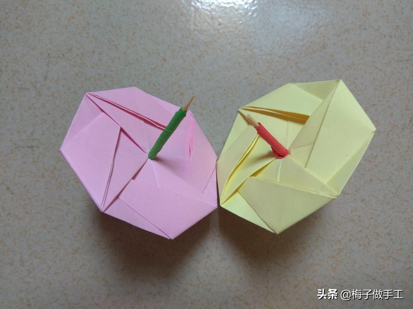 简易折纸小陀螺不用胶水一张纸,折纸小玩具一张纸超简单陀螺