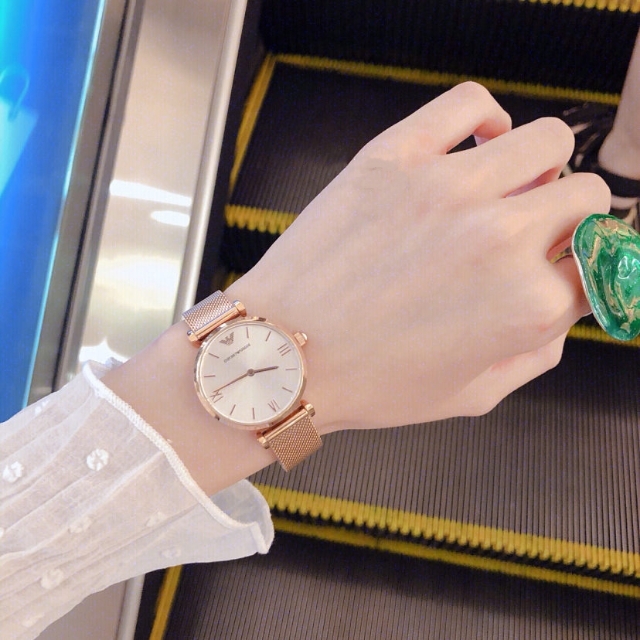 好看又不撞表的手表,平价有格调手表牌子