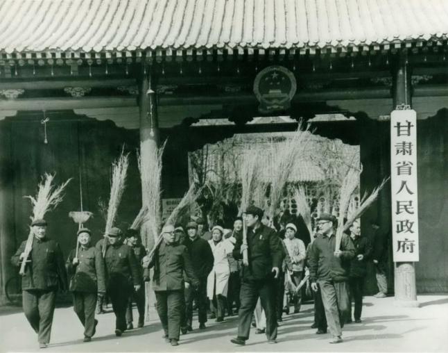 80年代中国人的精神面貌,80年代人们的精神面貌