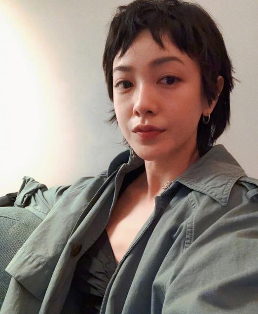 郭采洁晒素人照,郭采洁被吐槽演技