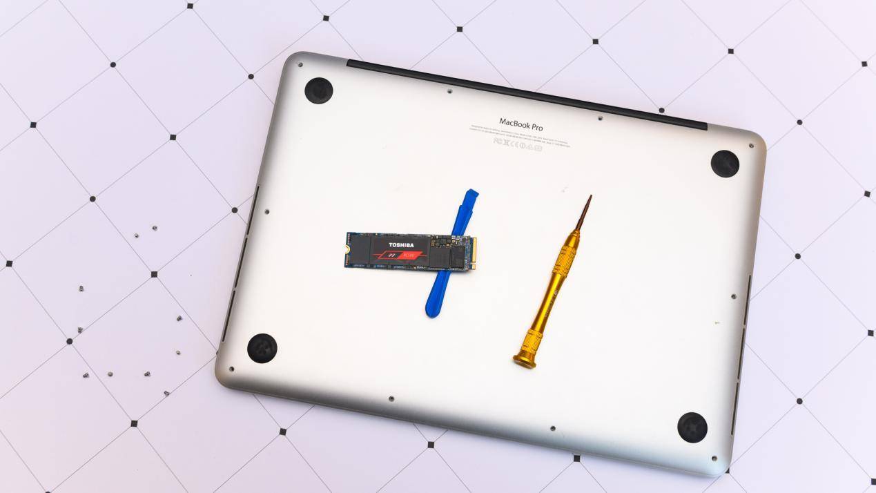 东芝rc500nvme固态硬盘开箱视频,东芝rc500全新固态硬盘接口