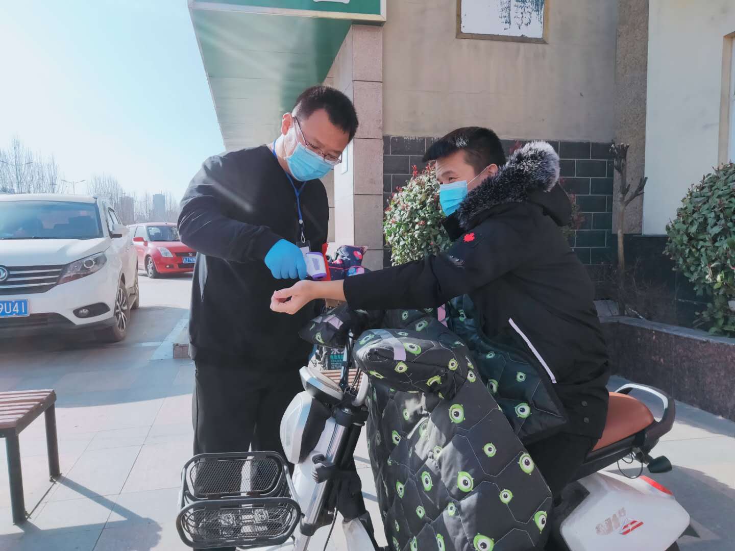 医务人员舍小家顾大家抗疫情,翟晓慧抗疫战场不忘军人本色