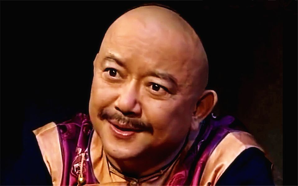 历史书不会告诉你身高182的高富帅和珅,除了贪其实还蛮不错的