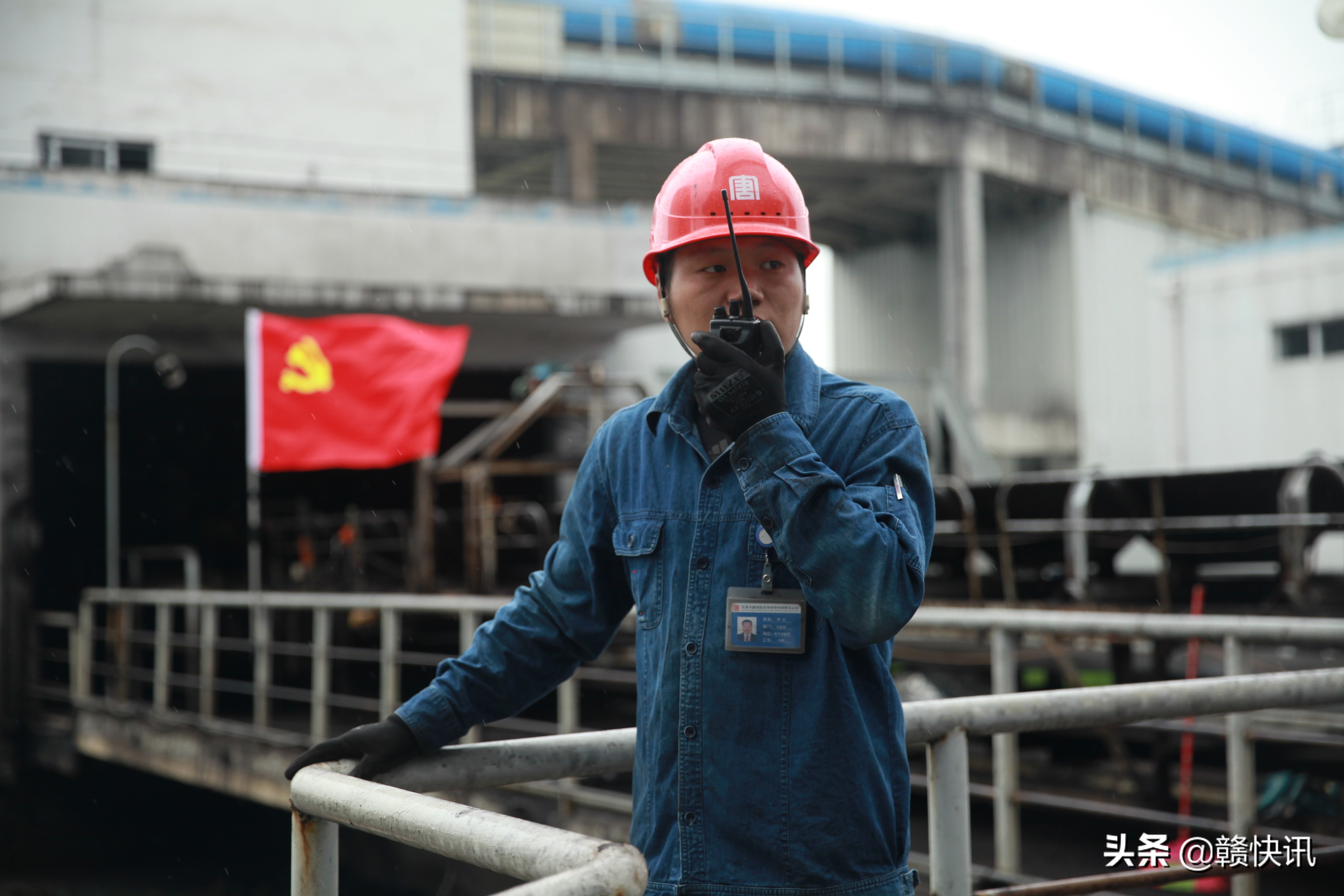 把最好的时光献给了军旅,把最好的时光献给最爱的人