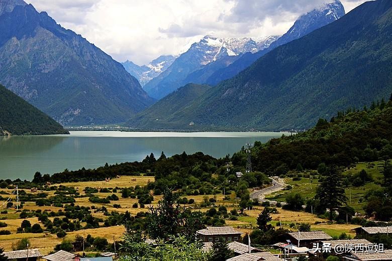 西藏西措旅行,行摄巴松措图片