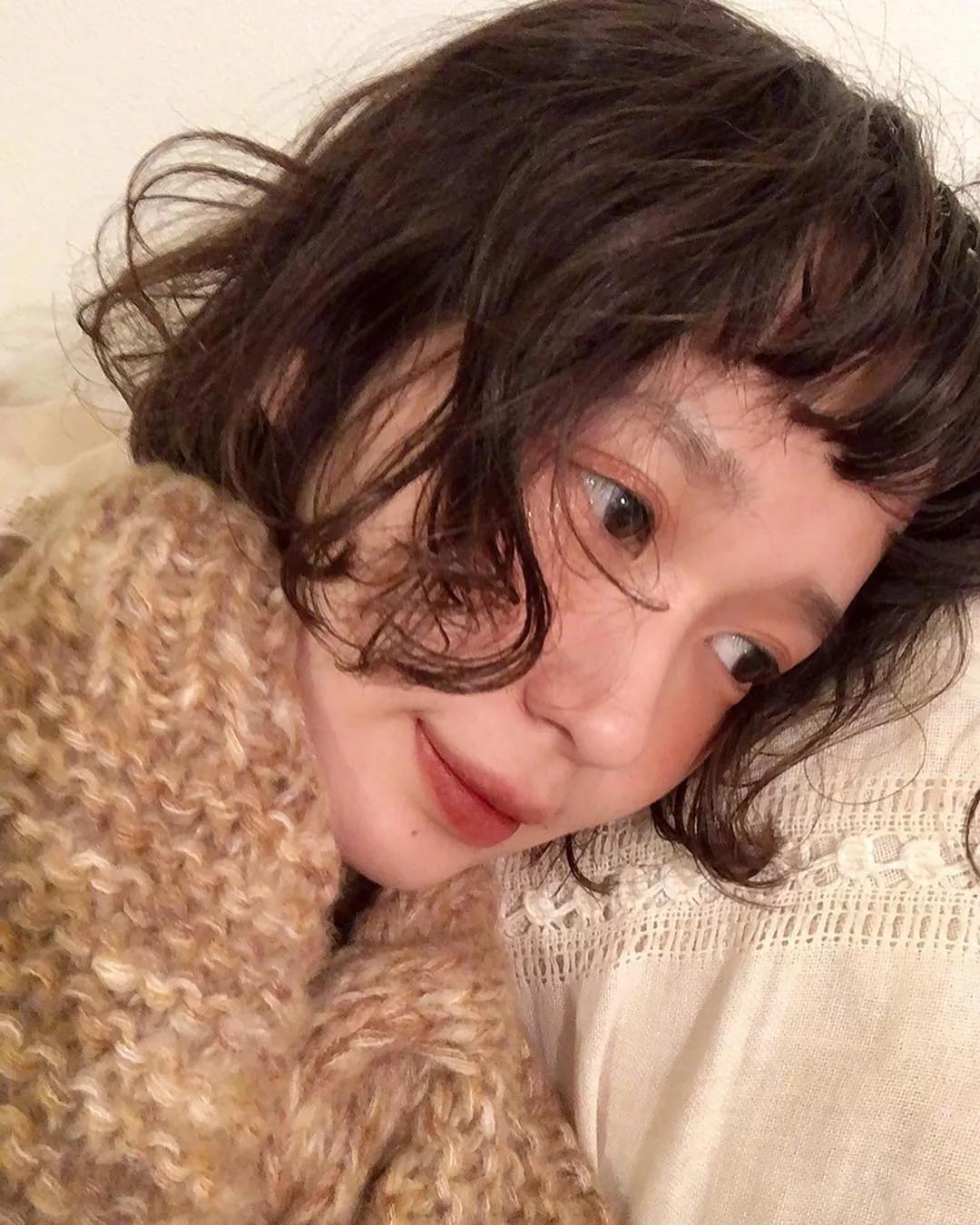 脸大的女生适合什么发型比较酷,脸大的女生适合什么发型自己弄